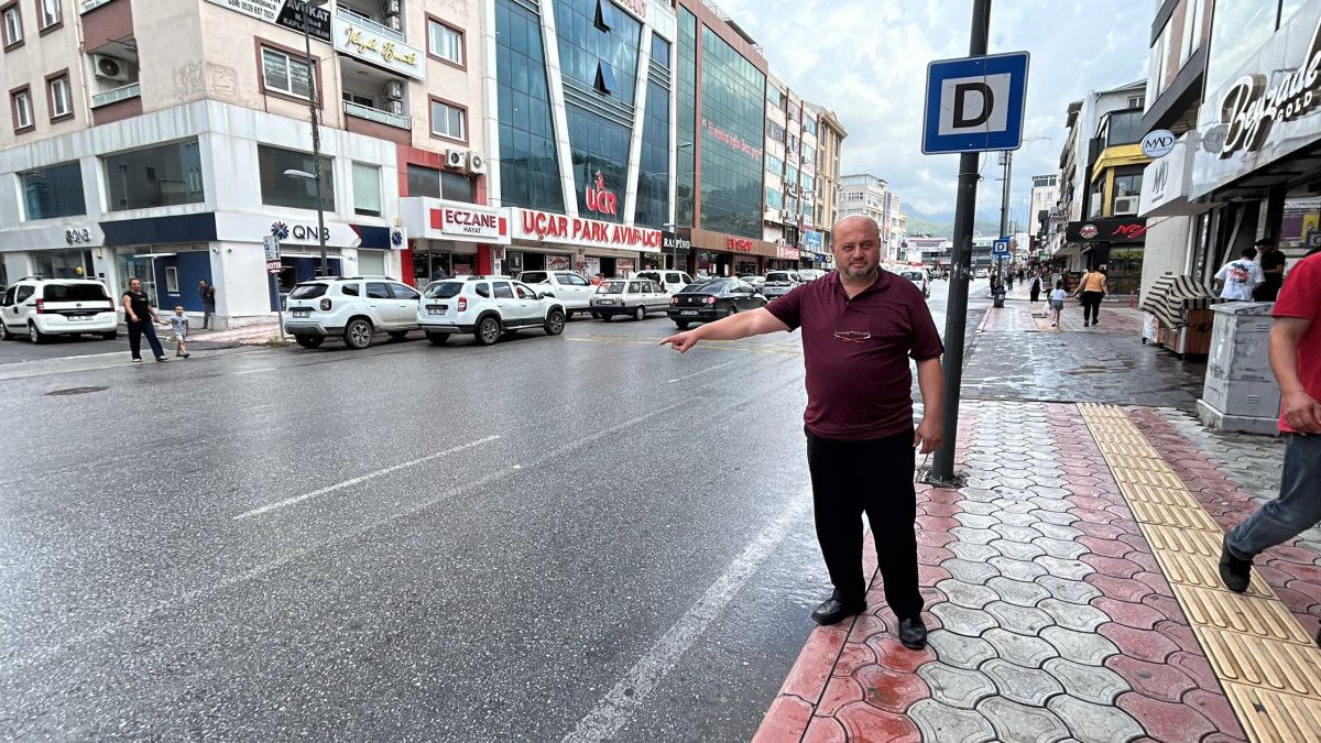 hatayda yaya gecidi olmayan yerde kosan kadina motosiklet carpti 3 XiQYa7tC