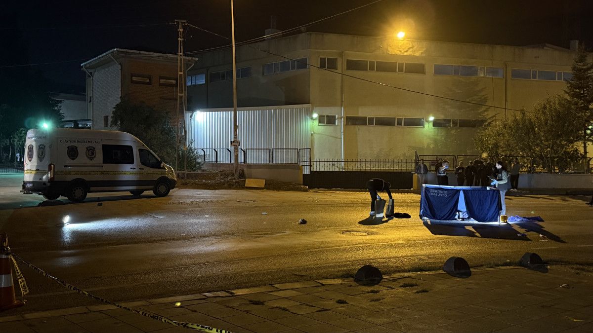 istanbulda polis yelegi giymis sahsi silahla vurup oldurduler 1 XuCka5QT