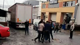 istanbulda yuk indirme kavgasi q6JDTECP