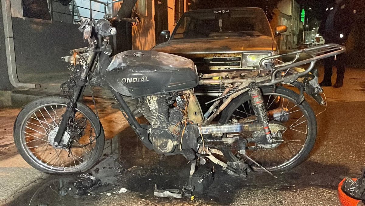 karamanda bir kisi iddia uzerine motosikletini yakti 1 sGUiFe6E