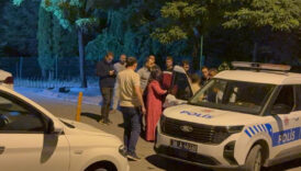 kayseride 12 yasindaki cocuk uvey babasini bicakladi TlrKlqdt