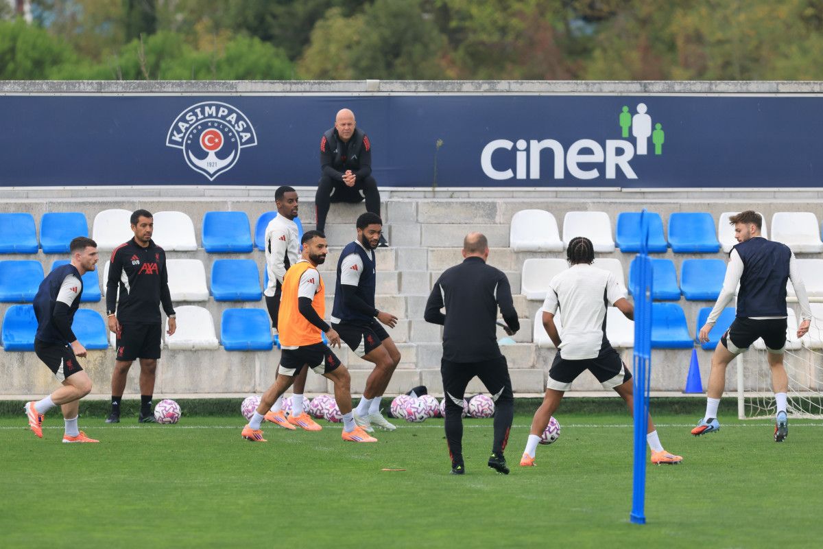 Liverpool, Kasımpaşa'nın Kemerburgaz Tesisleri'nde çalıştı 2 liverpool kasimpasanin kemerburgaz tesislerinde calisti 1 1dJdWEck