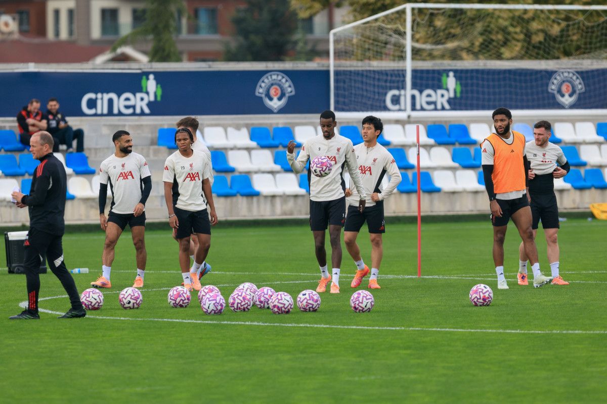 Liverpool, Kasımpaşa'nın Kemerburgaz Tesisleri'nde çalıştı 3 liverpool kasimpasanin kemerburgaz tesislerinde calisti 2 ihbt1iu6