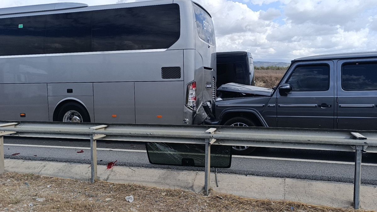 Manavgat’ta 4 ayrı zincirleme kaza 9 manavgatta 4 ayri zincirleme kaza 8 fjyXeWMc