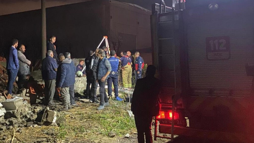 manisada kayip gencin cansiz bedeni kuyuda bulundu niNMX14A