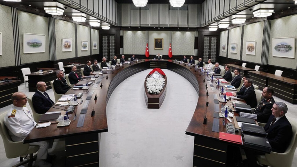 mgk erdogan baskanliginda toplaniyor yeni komuta kademesi ilk kez masada 3DCQlmgx