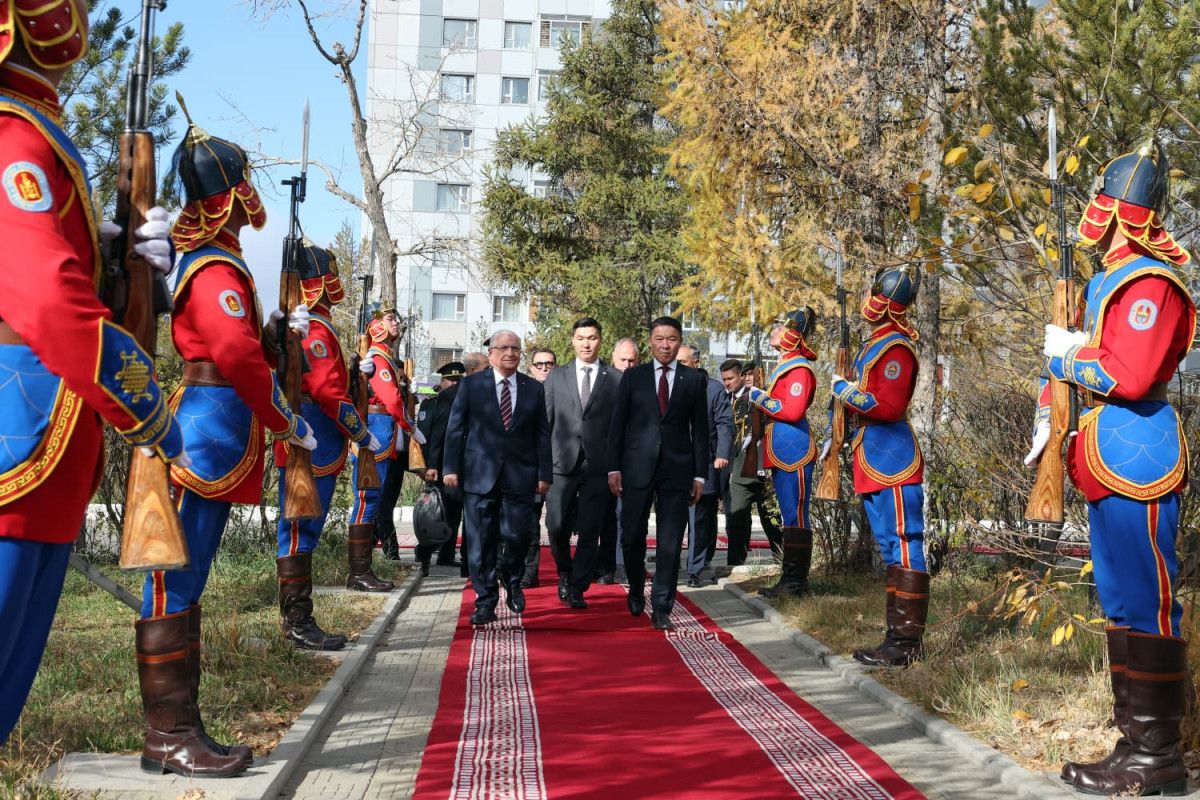 milli savunma bakani gulerden mogolistana ziyaret 6