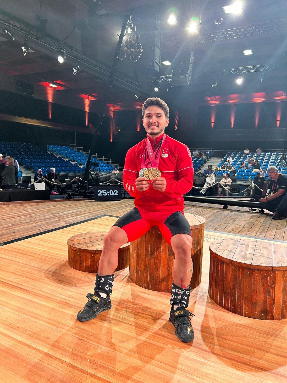 muhammed furkan ozbek dunya sampiyonu oldu 0 LCTsVT2c