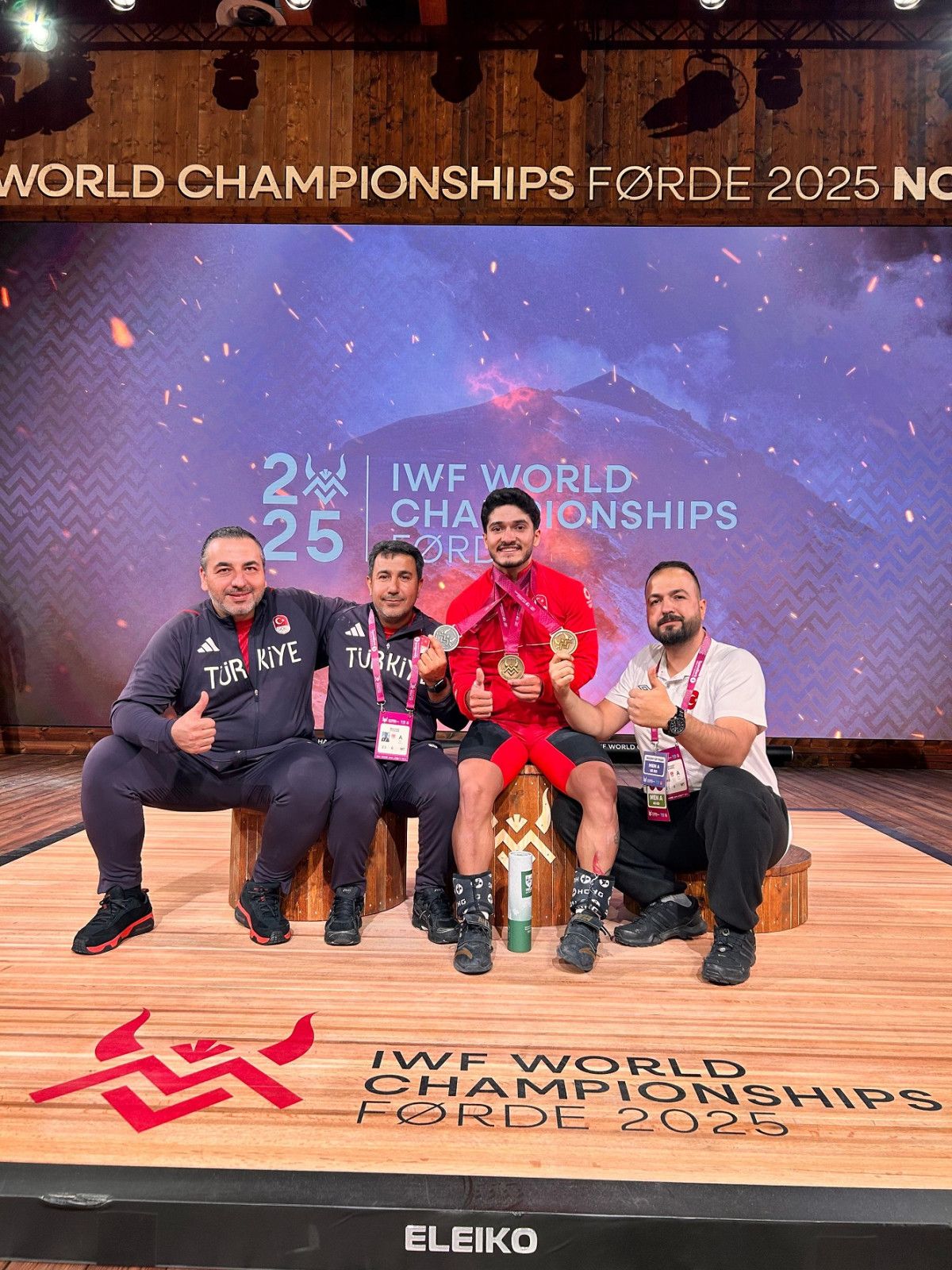 muhammed furkan ozbek dunya sampiyonu oldu 1 GnB98Y5c