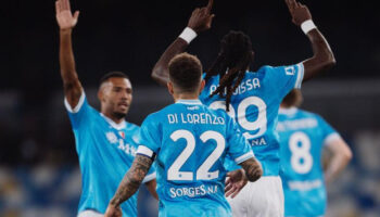 napoli genoa karsisinda surprize izin vermedi jY3sgn1F