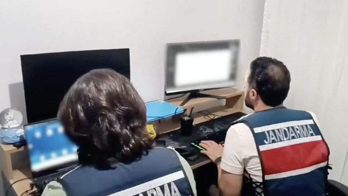 sahte internet siteleri araciligiyla dolandiriciliga darbe 12 gozalti 0 Pa54NXCb