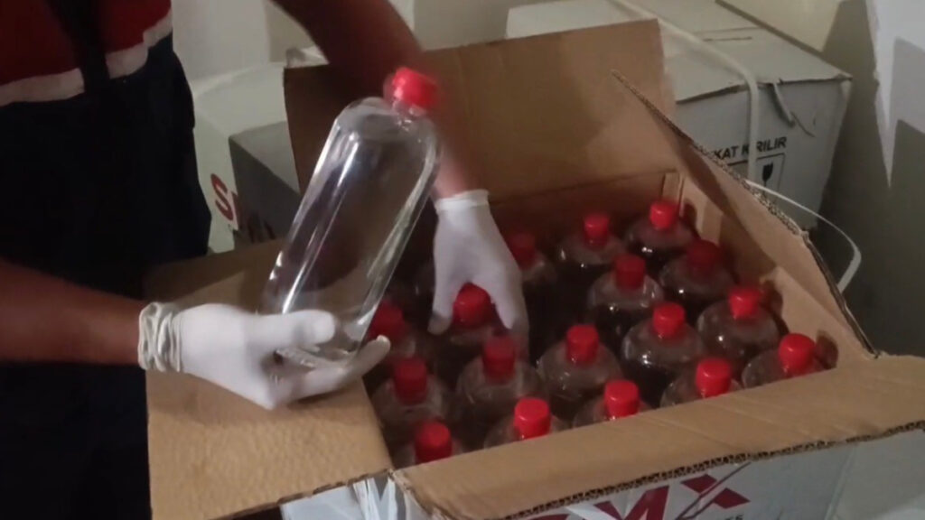 samsunda kacak alkol operasyonu BTkw7c6S