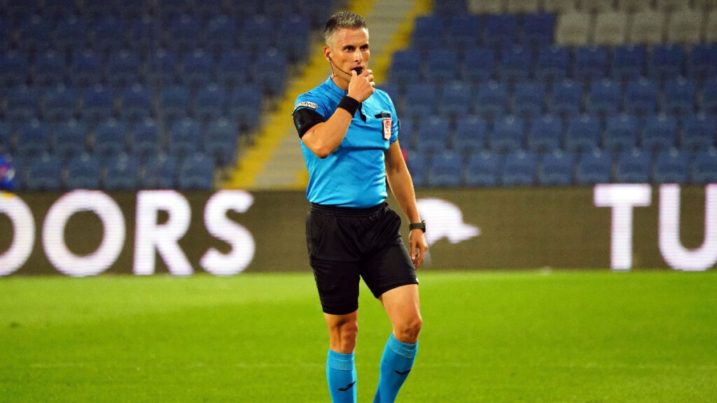 samsunspor fenerbahce macinin var hakemi sarper baris saka oldu VOajD6PA