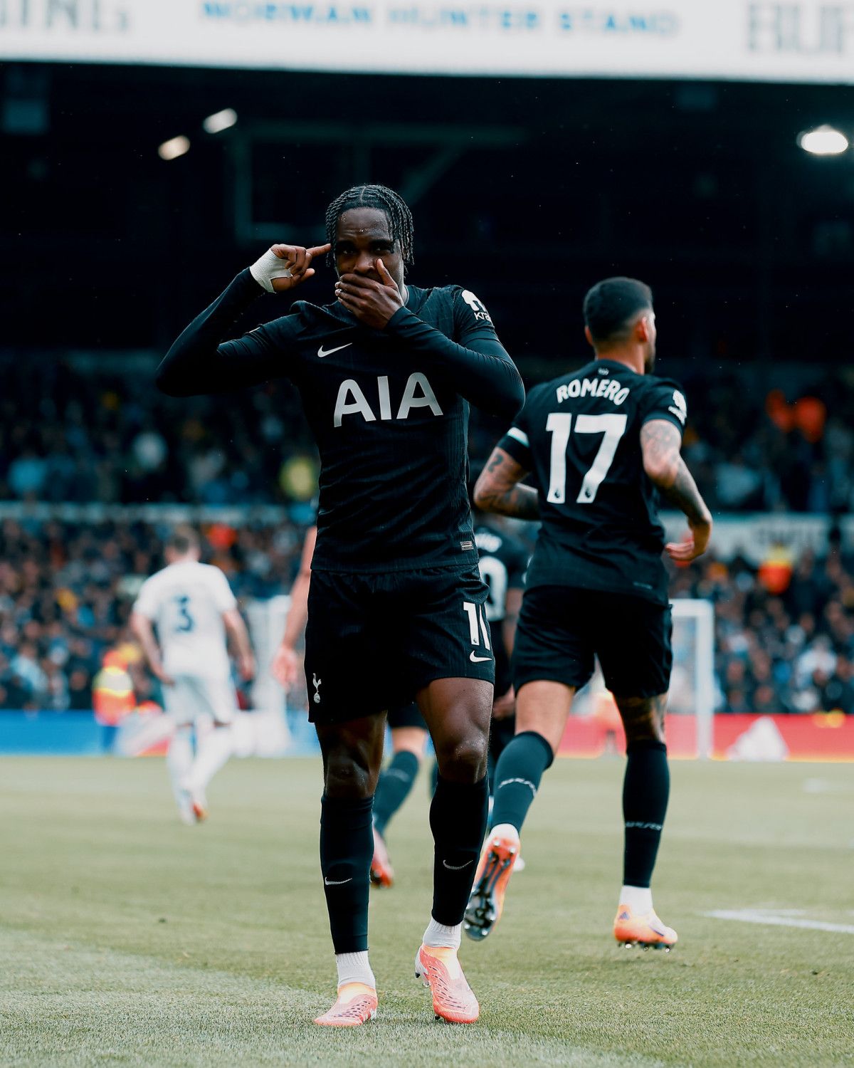 tottenham leeds unitedi iki golle gecti 0 hN6LDXiP