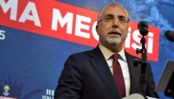 vedat isikhan izmir cop daglarindan ve kokudan gecilmiyor GDTEcLzy