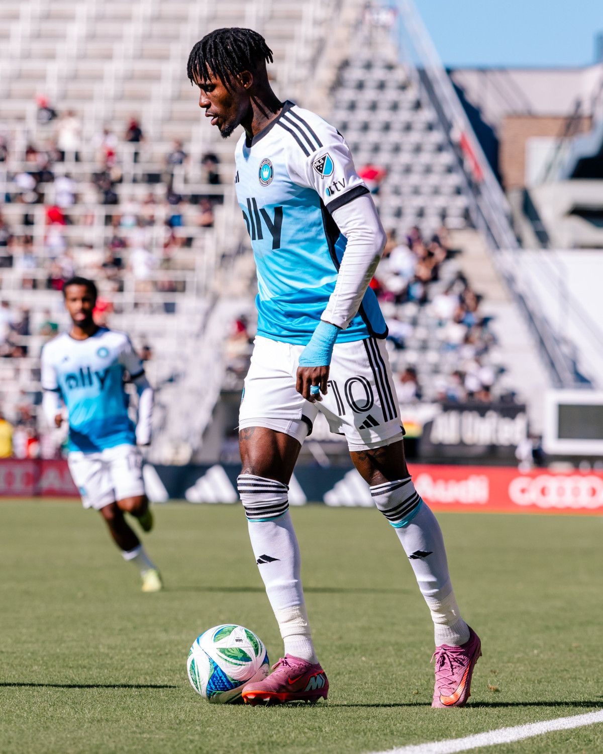 wilfried zaha mlste yildizlasiyor 0 GgpOlKt3