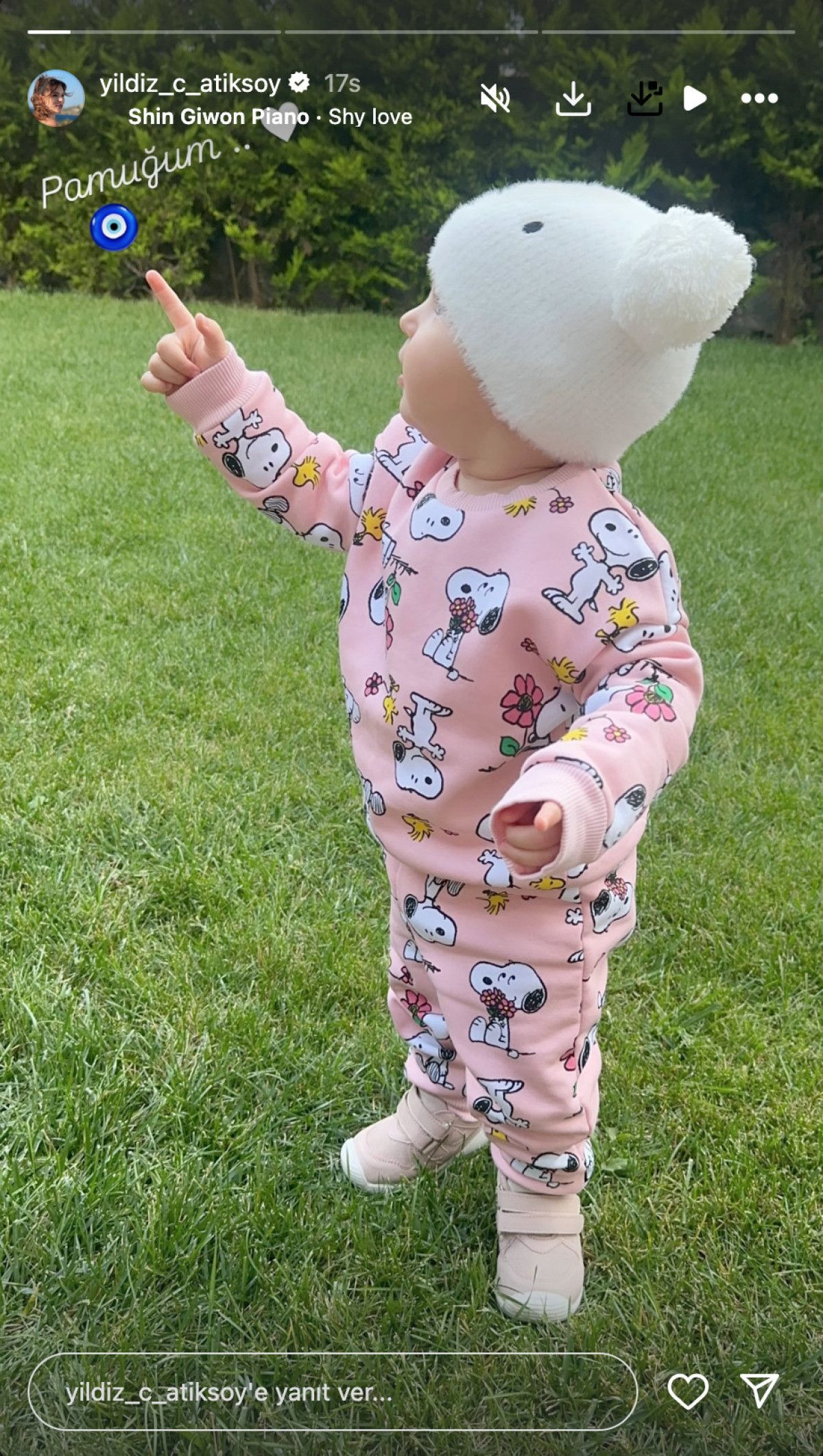 yildiz cagri atiksoy kizi milenanin son halini paylasti gorenler yorum yagdirdi 0 EYXJFEJn