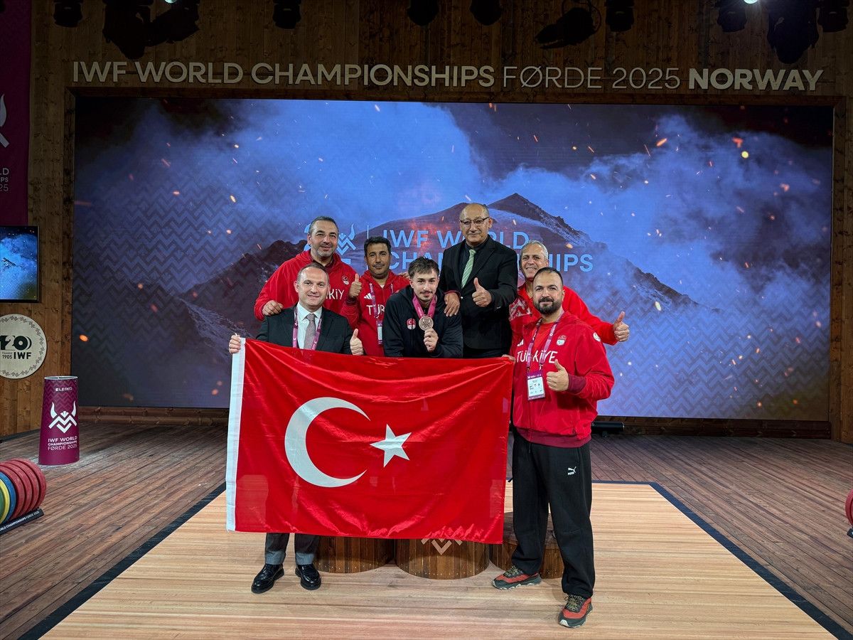 yusuf fehmi genc bronz madalya kazandi 0 86vXQq7F