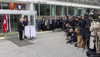 abd danimarka ve gronland heyetleri beyaz sarayda bir araya geldi PKizPP5M