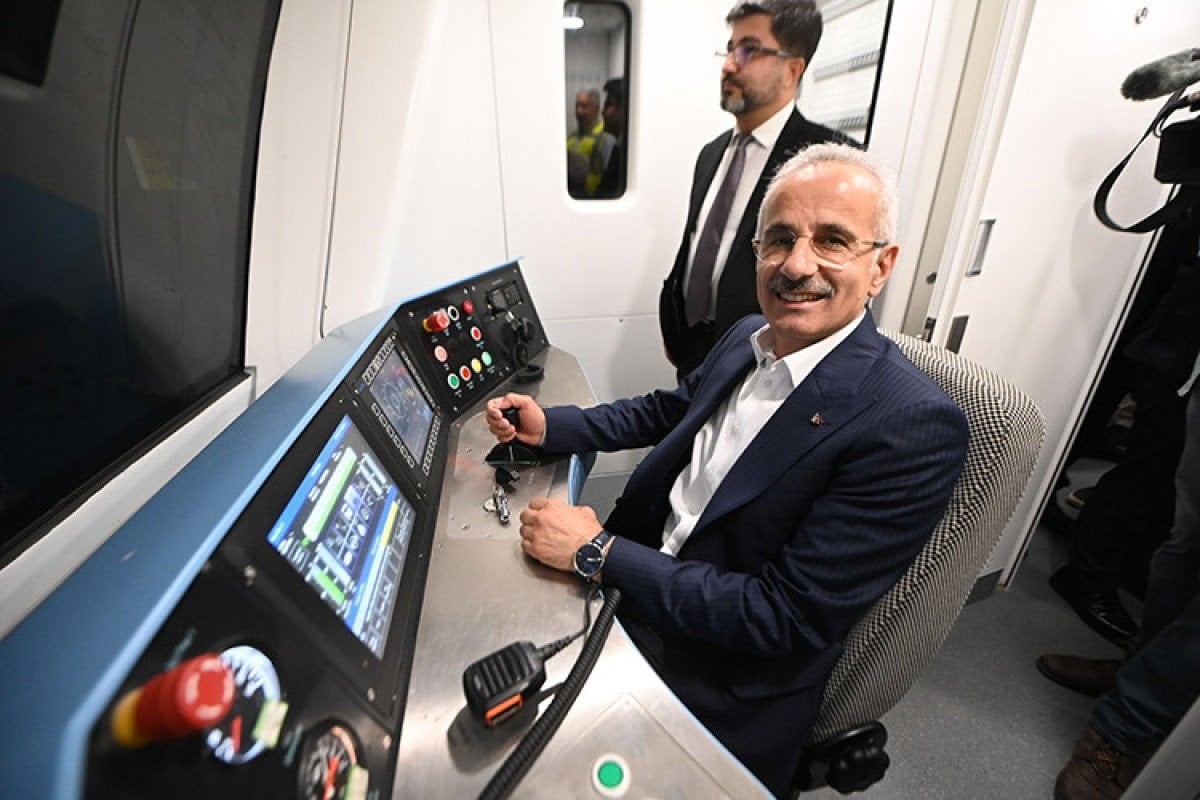 abdulkadir uraloglu istanbulda marmaray gazetecilere ucretsiz oluyor 0
