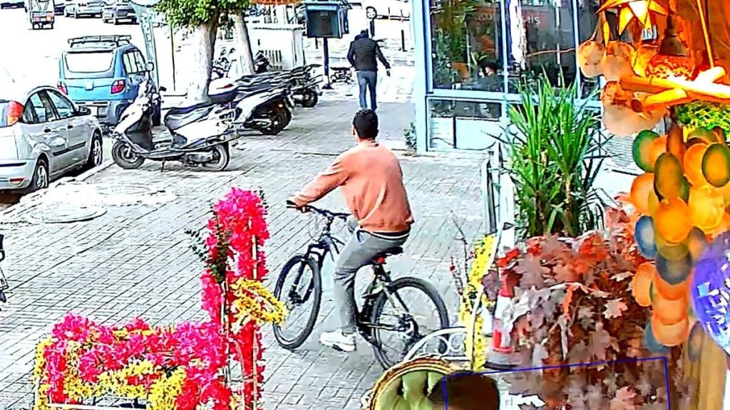 adanada farkli tarihlerde 4 bisiklet caldi ilgim oldugu icin dayanamadim 4Uy6gFdM