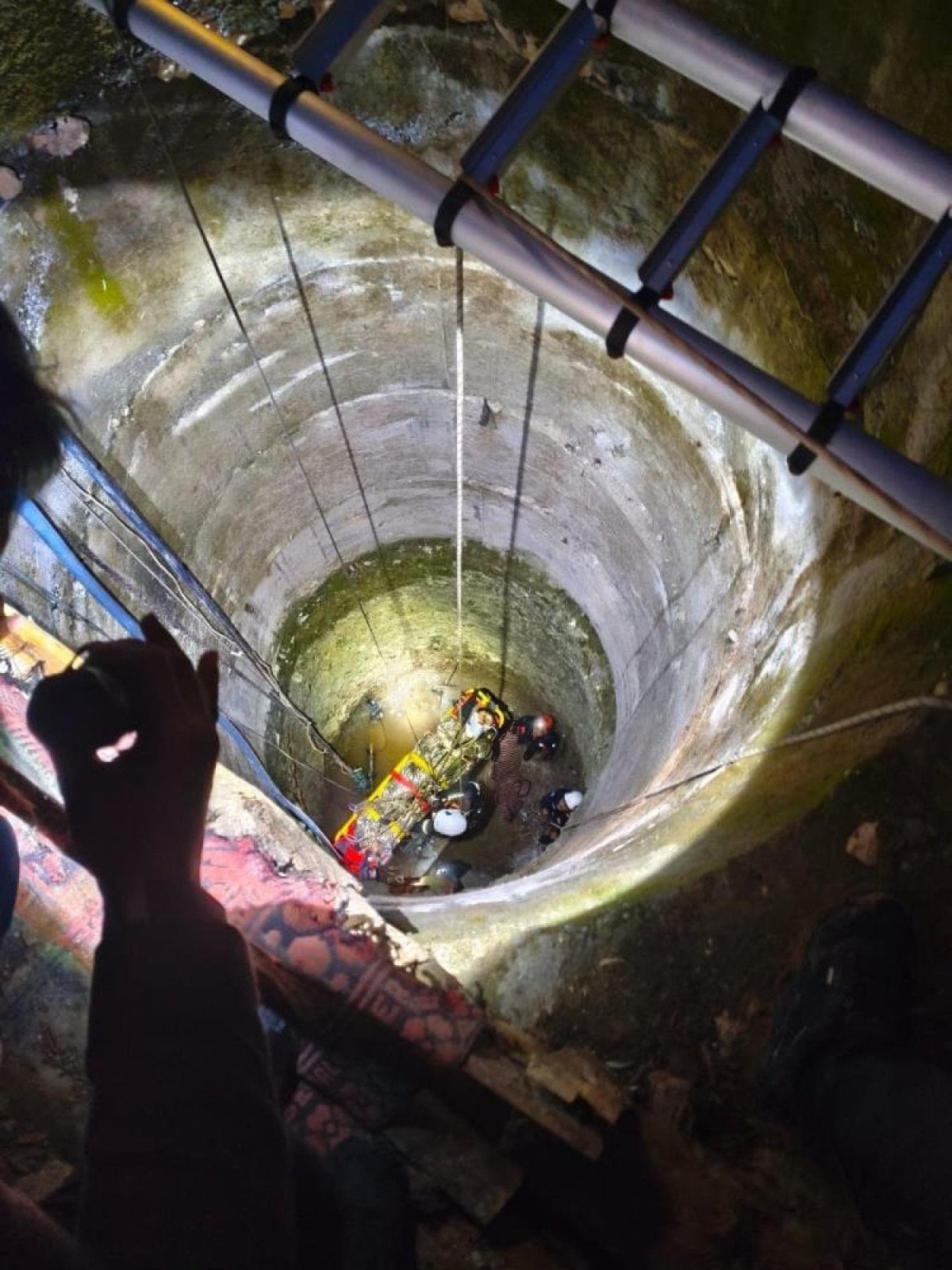 adiyamanda kuyuya dusen genc operasyonla kurtarildi 1 GmGpvlbW