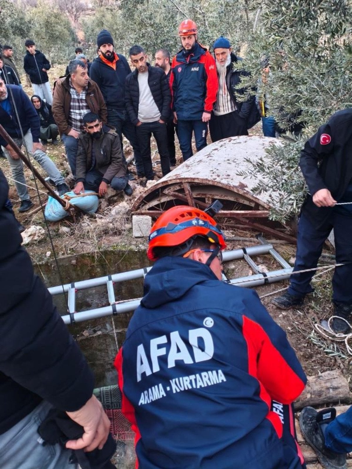 adiyamanda kuyuya dusen genc operasyonla kurtarildi 2 AQYfXpW1