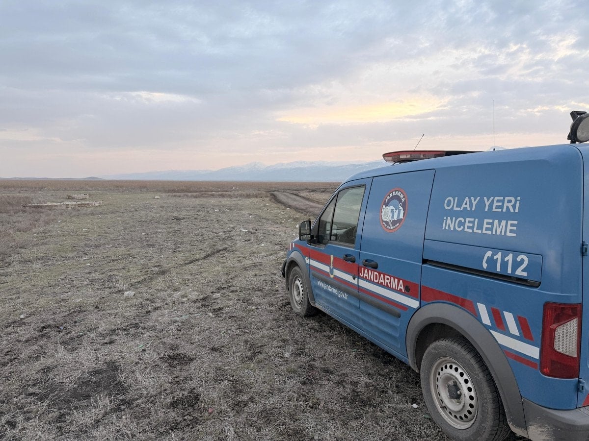 afyonkarahisarda birlikte ava gittigi arkadasini yanlislikla kafasindan vurdu 0 4aQfy2dO