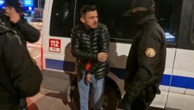 aksarayda arabanin icinde bicaklandi kacmasaydim beni oldururdu YkG1ObDE