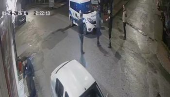 antalyada birlikte alkol alirken tartistigi arkadasini bicakladi 8RdXDNsh