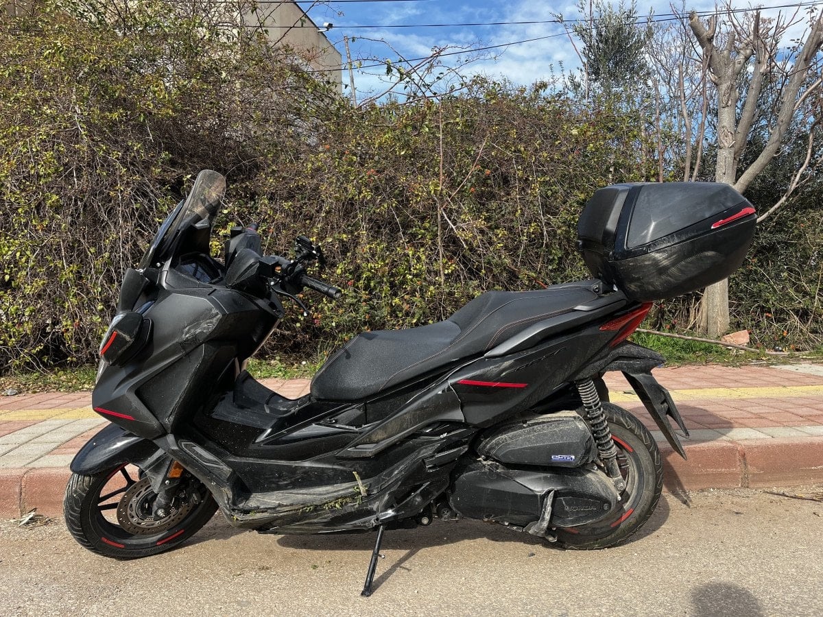 antalyada karne almak icin okula giderken kazada can verdi 0 2GuSr5Kn