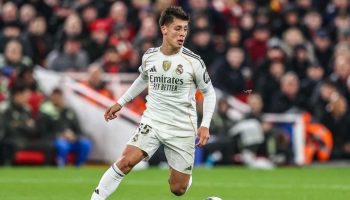 arda guler sinirlerine hakim olamadi su sisesini tekmelerken yere dustu 51n72kNb