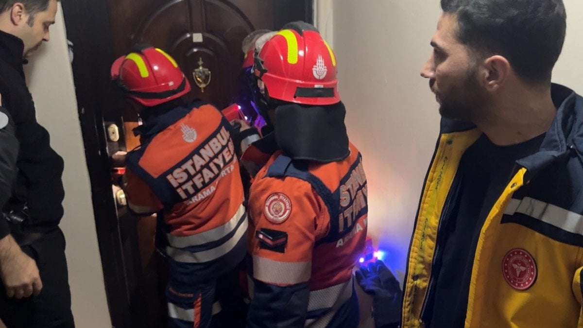 avcilarda yalniz yasayan adam evinde olu bulundu 0 PeblW8Vy