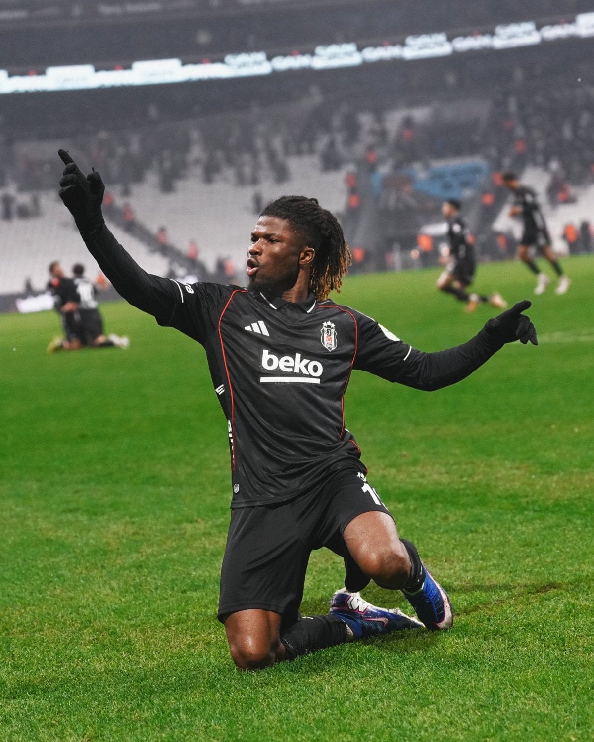 besiktastan el bilal toure karari 1 41Mfk4nj