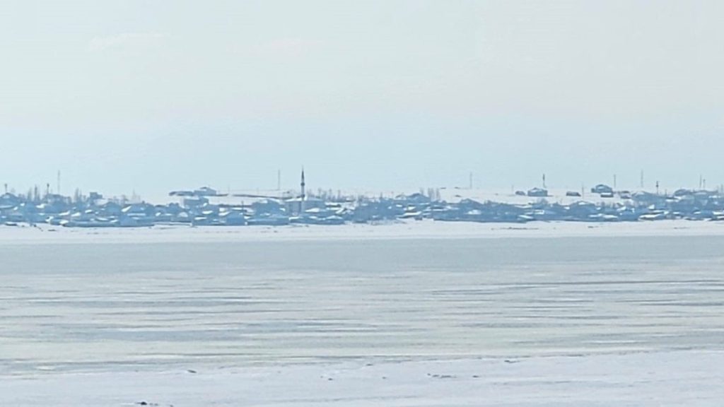 bitlis kus cenneti arin golu dondu cfc1vIHR
