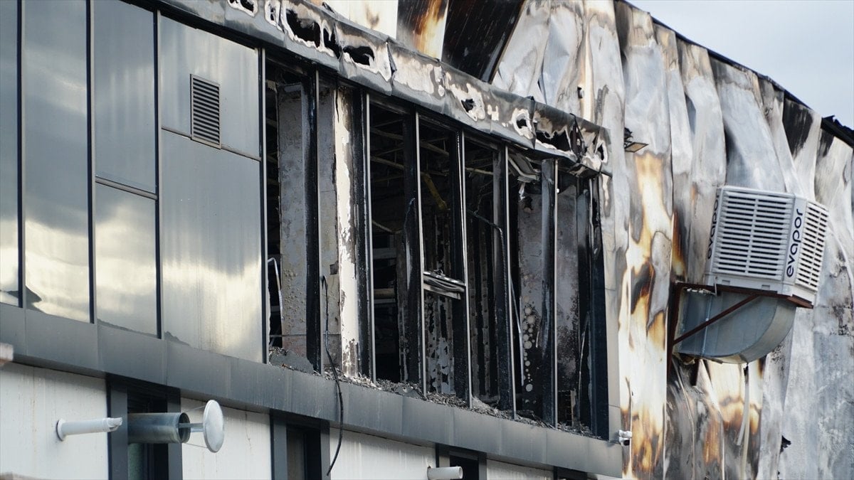 corumda lavas fabrikasinda yangin 4 NR5l14ni