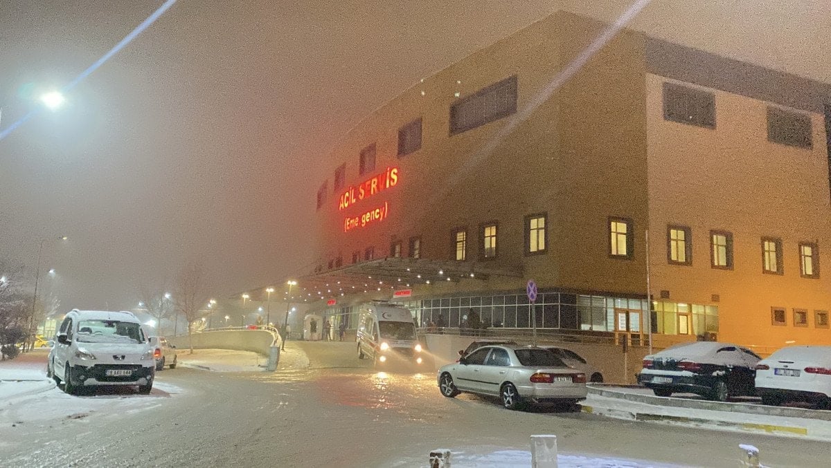 corumda yem karma makinasina dusen adam yasamini yitirdi 0