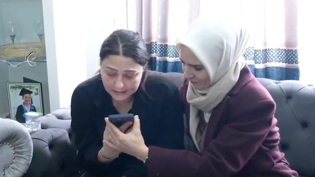 cumhurbaskani erdogan atlas caglayanin annesi ile telefonda gorustu 7IKuYsBc