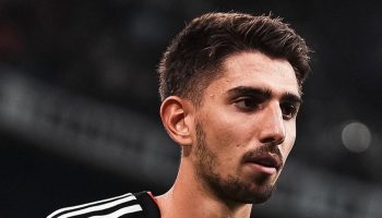 demir ege tiknaz bragaya gidiyor dvNLapR4