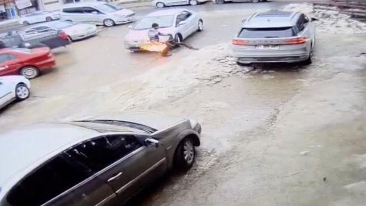 diyarbakirda oto sanayide patlama 1i agir 4 yarali 0 fYEESiXf