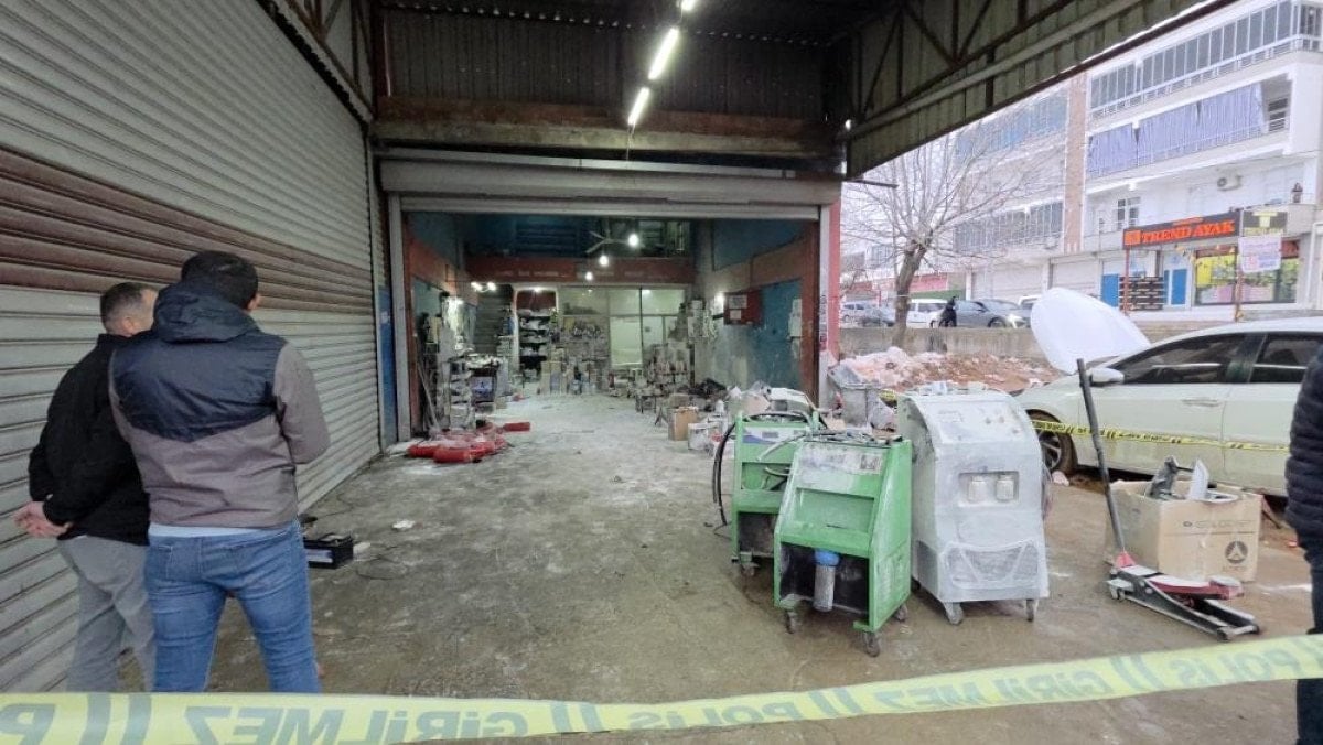 diyarbakirda oto sanayide patlama 1i agir 4 yarali 2 aqHlHLyw