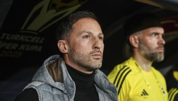 domenico tedesco kutlamanin oyunculara ait oldugunu dusunuyorum YmzeBphK