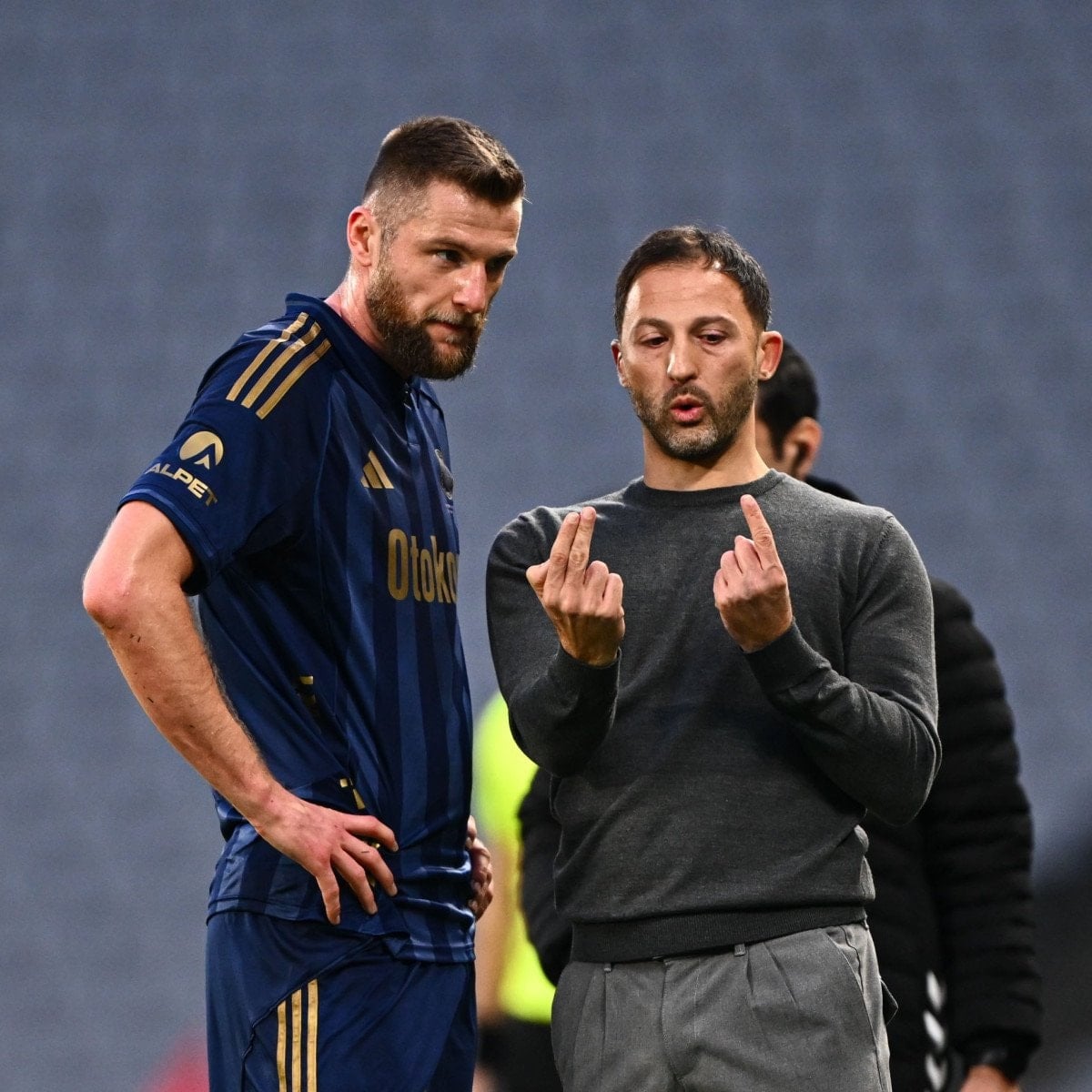 domenico tedescodan gelecegi ve transfer icin aciklama geldi 4 F3V67c2G