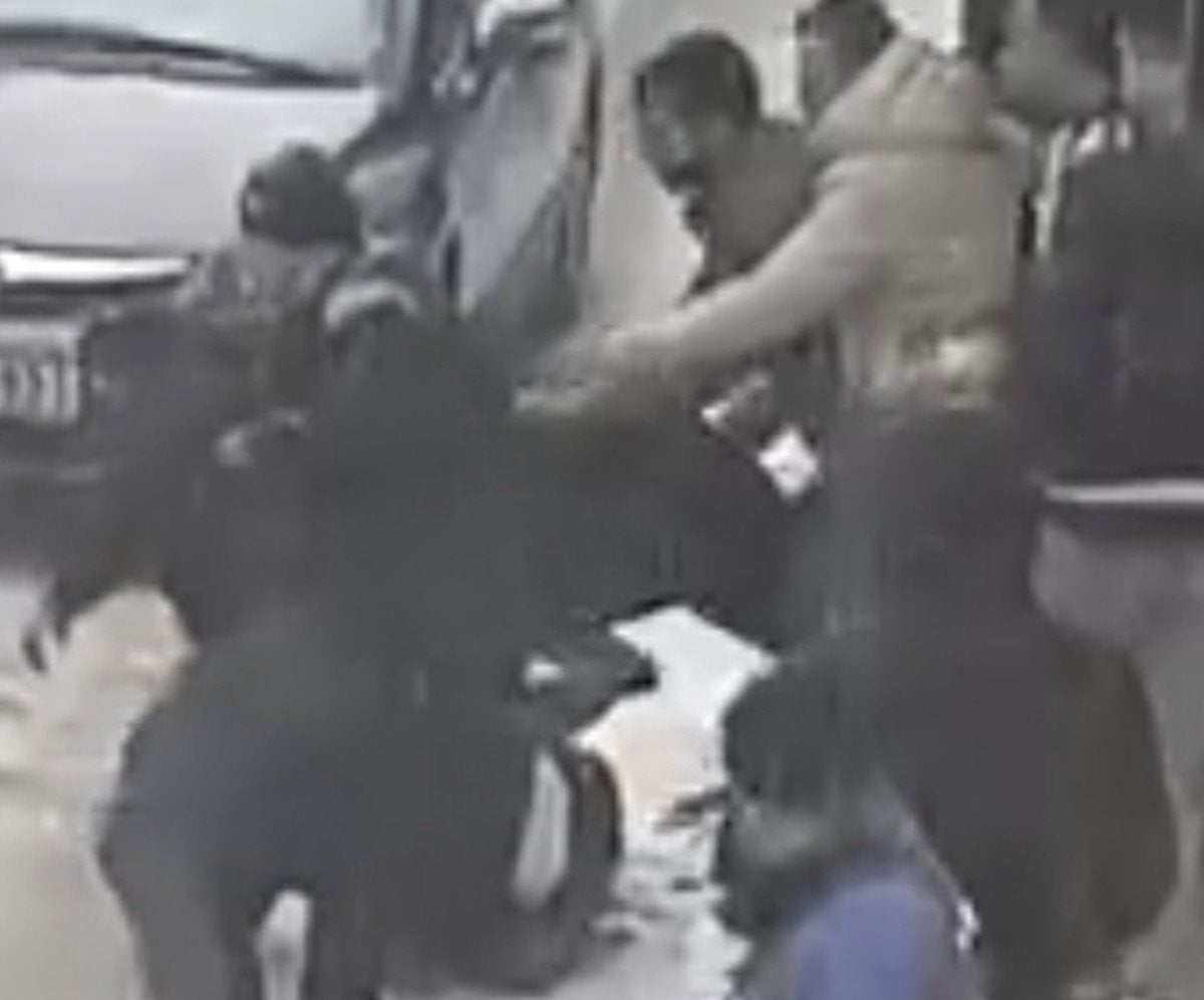 elazigda sokak ortasinda cikan kavga kameraya yansidi 0