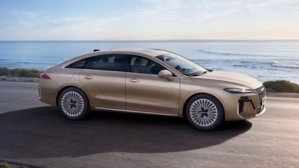 elektrikli arac pazarina cin damgasi tek sarjla 2 bin km yol gidiyor JyDzjdsN