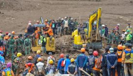 endonezyadaki toprak kaymalarinda can kaybi 53e cikti eYfzC4xO