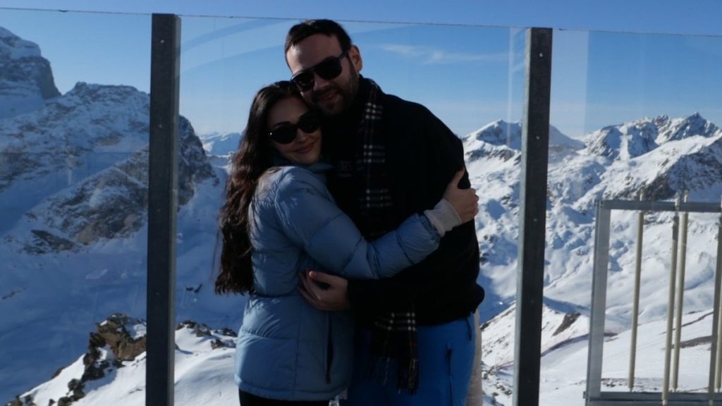 esra bilgic sevgilisi dj faruk sabanciyla tatilde ask karelerini yayinladi v7XP2gq4