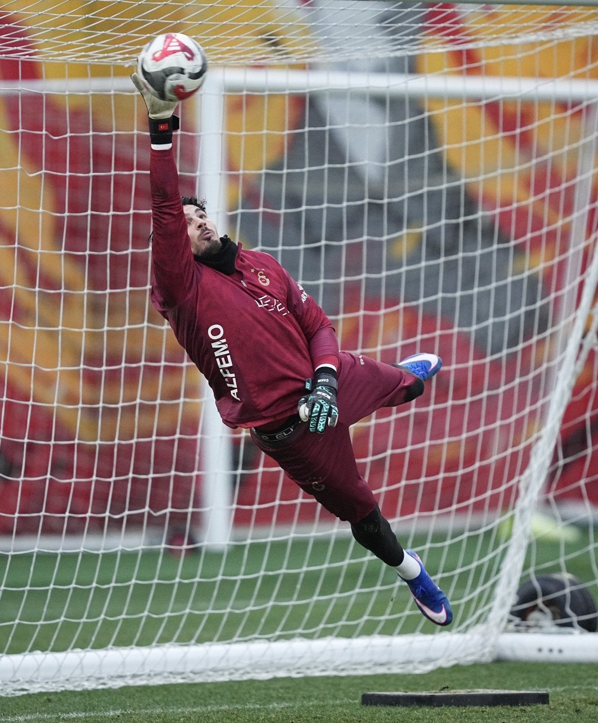 galatasarayda gaziantep fk maci hazirliklari basladi 1 hsLO17hm