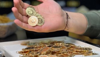 gram altin 7 bin lirayi gecti altin ve gumus yukselmeye devam ediyor VfBsLhWV