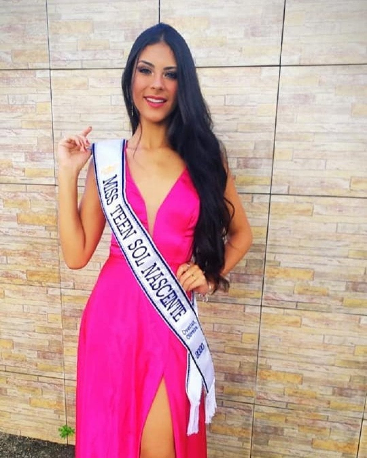 guzellik kralicesiydi rahibe oldu rahibe eva begeniliyor 0 BwknnMQP